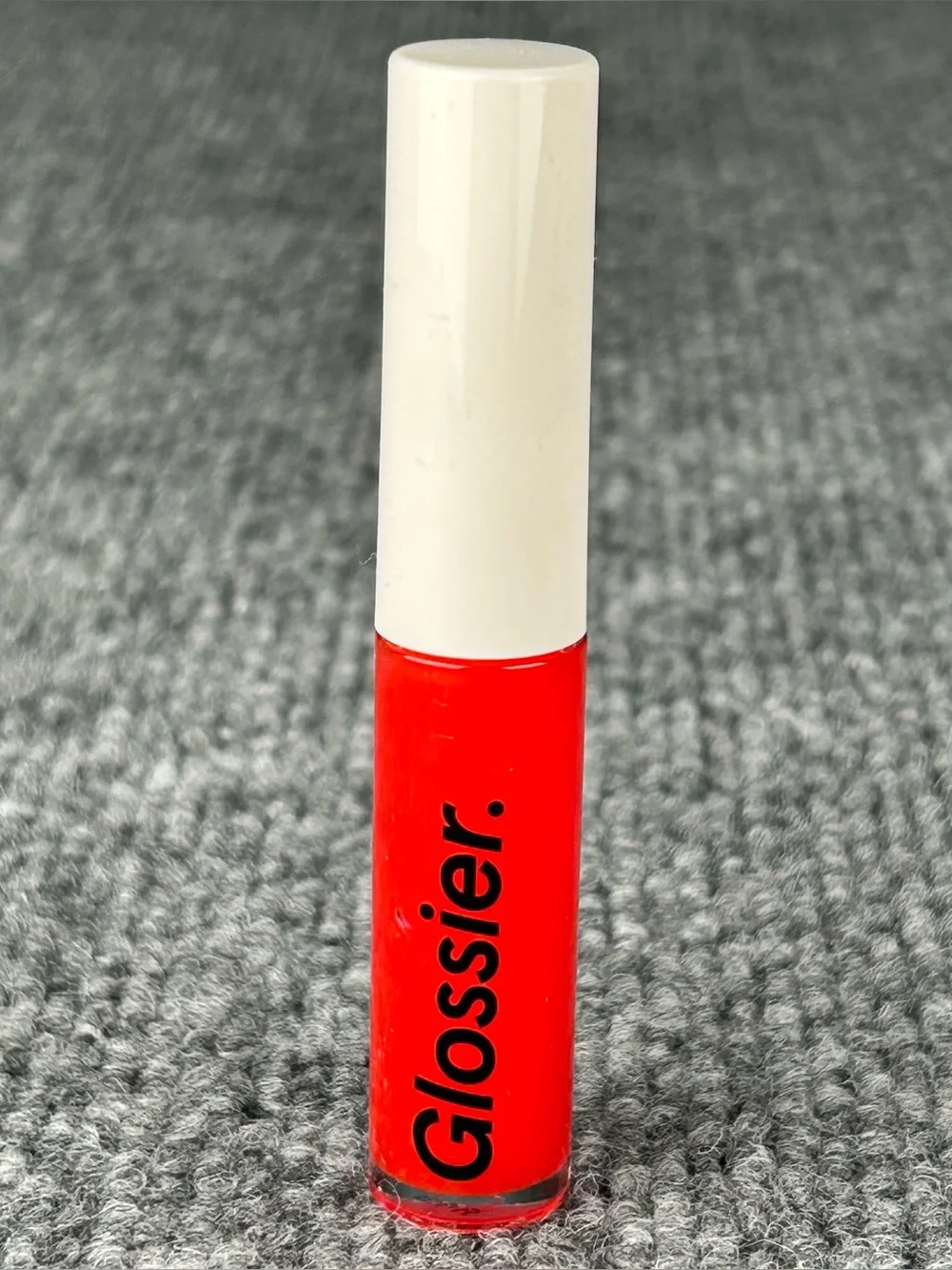 Glossier RED ROUGE Lip Gloss Shine .14oz Full sz NWOB Statement Confident Formal